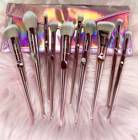 PINK IRIDESCENT MAKEUP BRUSH SET